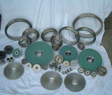 Gestione e preparazione materiale abrasivo Attrezzature Stampi